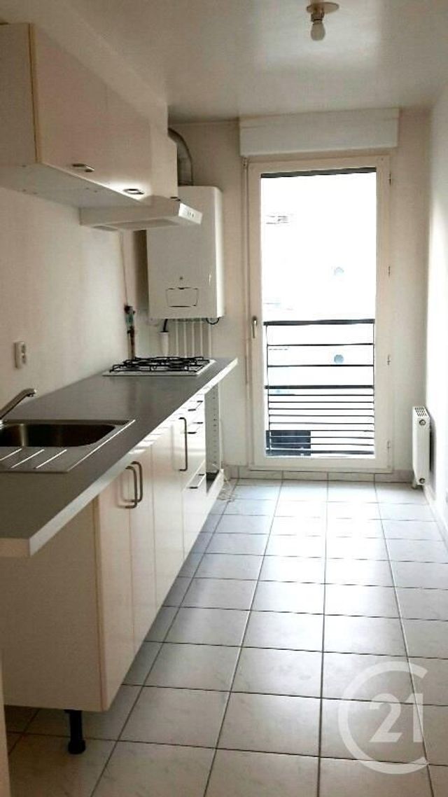 Appartement F3 à louer - 3 pièces - 54.75 m2 - ELANCOURT - 78 - ILE-DE-FRANCE - Century 21 S.L.P. Immobilier