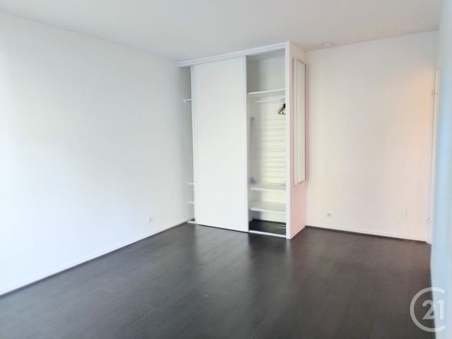 Appartement F1 à louer - 1 pièce - 27.17 m2 - ELANCOURT - 78 - ILE-DE-FRANCE - Century 21 S.L.P. Immobilier