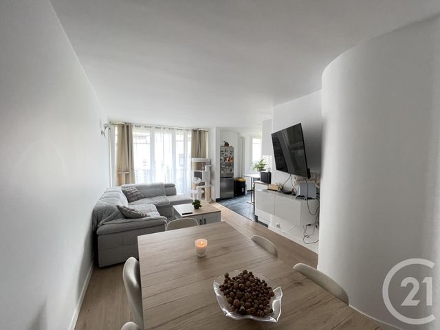 Appartement F4 à vendre - 4 pièces - 83.28 m2 - ELANCOURT - 78 - ILE-DE-FRANCE - Century 21 S.L.P. Immobilier