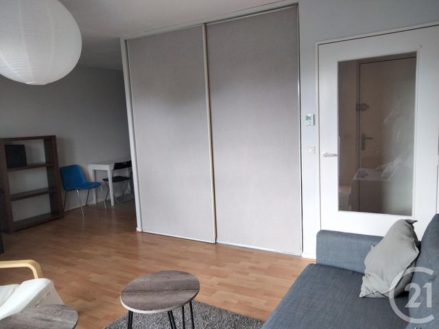 Appartement F1 à louer - 1 pièce - 31.23 m2 - ELANCOURT - 78 - ILE-DE-FRANCE - Century 21 S.L.P. Immobilier