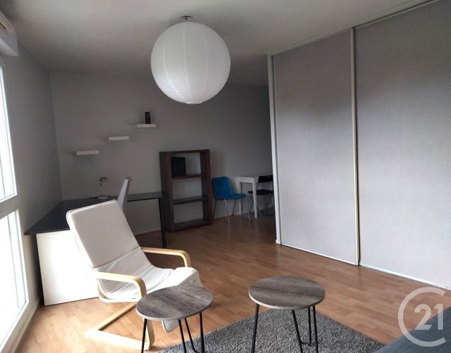 Appartement F1 à louer - 1 pièce - 31.23 m2 - ELANCOURT - 78 - ILE-DE-FRANCE - Century 21 S.L.P. Immobilier