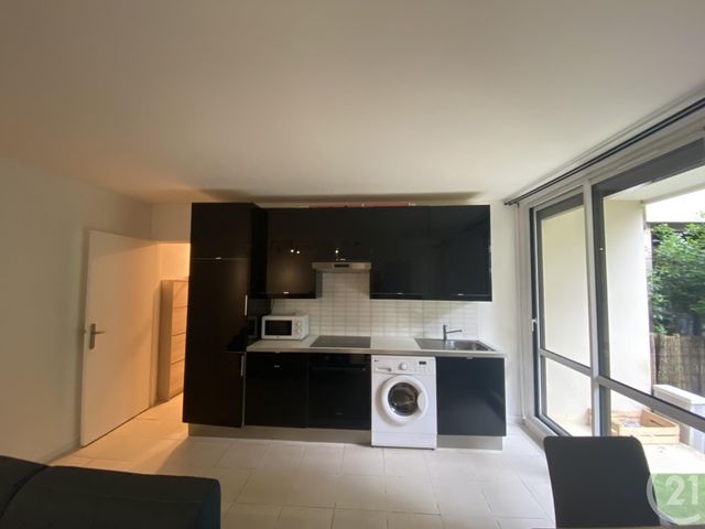 Appartement F2 à louer - 2 pièces - 40.39 m2 - ELANCOURT - 78 - ILE-DE-FRANCE - Century 21 S.L.P. Immobilier