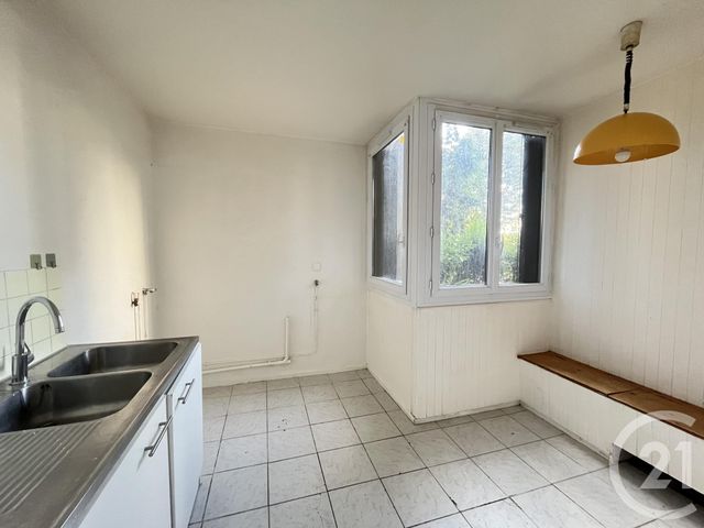 Appartement F3 à vendre - 3 pièces - 65.44 m2 - ELANCOURT - 78 - ILE-DE-FRANCE - Century 21 S.L.P. Immobilier