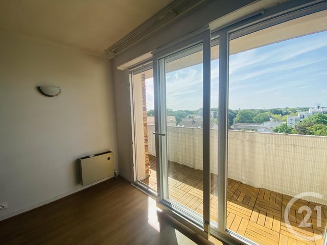 Appartement F3 à louer - 3 pièces - 70.71 m2 - MAUREPAS - 78 - ILE-DE-FRANCE - Century 21 S.L.P. Immobilier