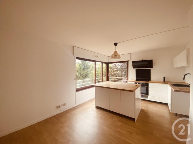 Appartement F3 à louer - 3 pièces - 78.6 m2 - MAUREPAS - 78 - ILE-DE-FRANCE - Century 21 S.L.P. Immobilier