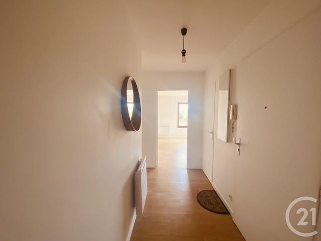 Appartement F3 à louer - 3 pièces - 78.6 m2 - MAUREPAS - 78 - ILE-DE-FRANCE - Century 21 S.L.P. Immobilier