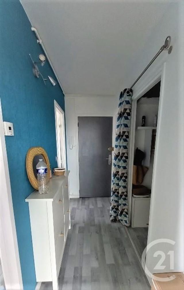 Appartement F1 à louer - 1 pièce - 33.85 m2 - MAUREPAS - 78 - ILE-DE-FRANCE - Century 21 S.L.P. Immobilier