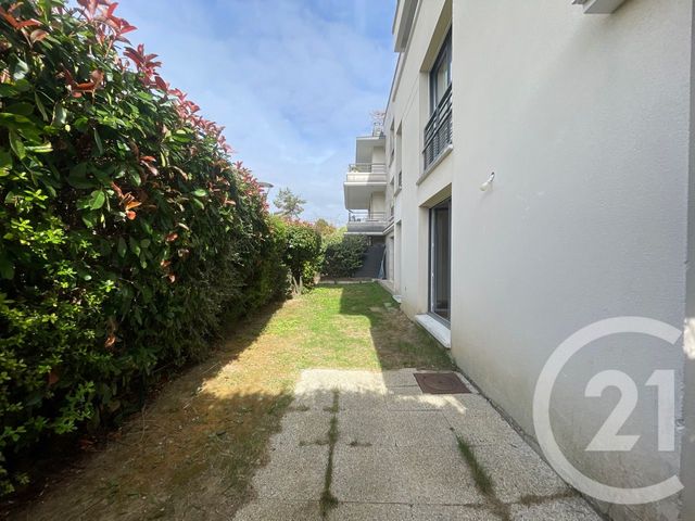 Appartement F3 à louer - 3 pièces - 66.0 m2 - ELANCOURT - 78 - ILE-DE-FRANCE - Century 21 S.L.P. Immobilier