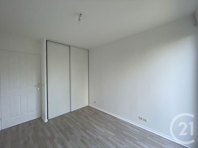 Appartement F3 à louer - 3 pièces - 66.0 m2 - ELANCOURT - 78 - ILE-DE-FRANCE - Century 21 S.L.P. Immobilier
