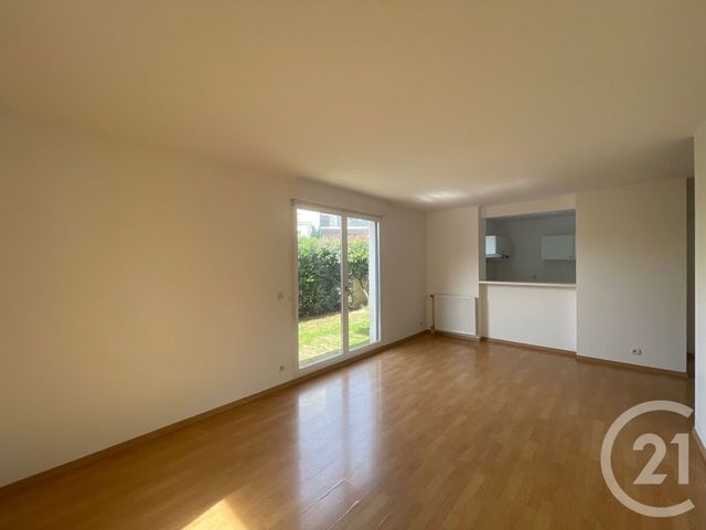 Appartement F3 à louer - 3 pièces - 66.0 m2 - ELANCOURT - 78 - ILE-DE-FRANCE - Century 21 S.L.P. Immobilier