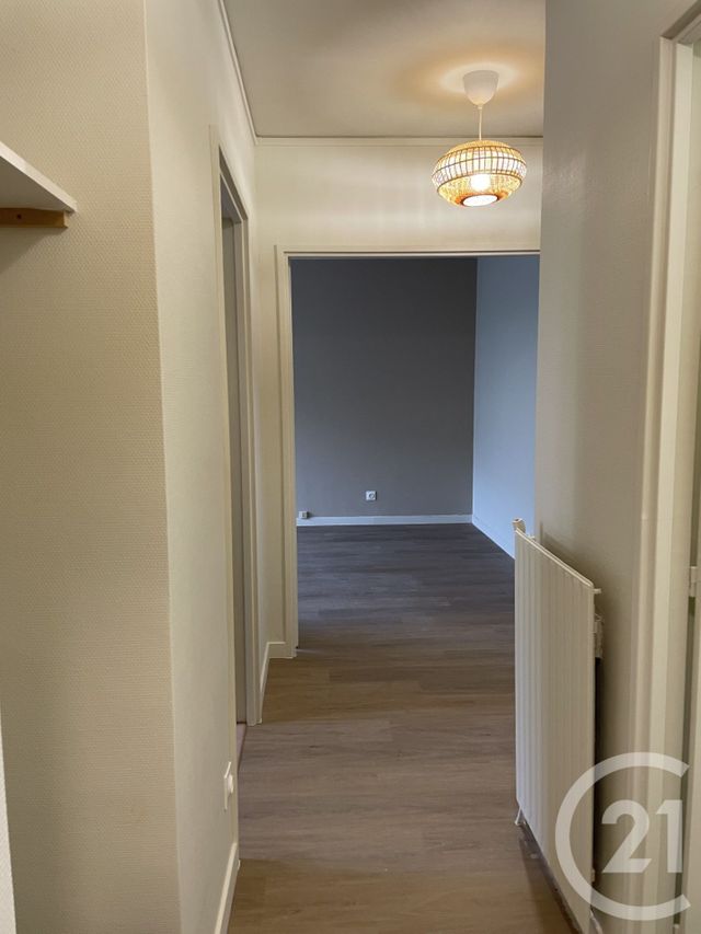 Appartement F2 à louer - 2 pièces - 46.76 m2 - MAUREPAS - 78 - ILE-DE-FRANCE - Century 21 S.L.P. Immobilier
