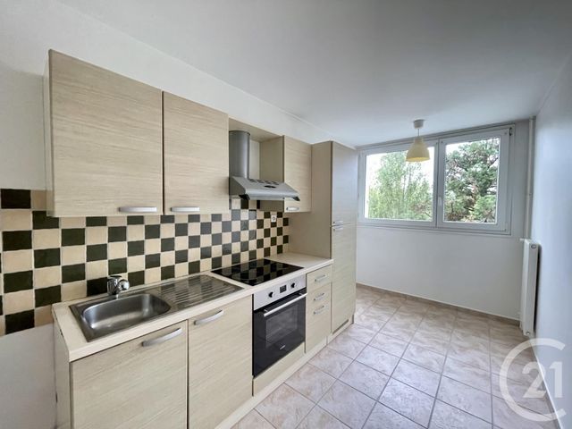 Appartement F2 à vendre - 2 pièces - 52.97 m2 - MAUREPAS - 78 - ILE-DE-FRANCE - Century 21 S.L.P. Immobilier