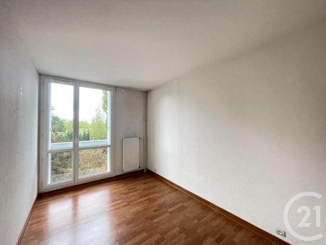 Appartement F2 à vendre - 2 pièces - 52.97 m2 - MAUREPAS - 78 - ILE-DE-FRANCE - Century 21 S.L.P. Immobilier