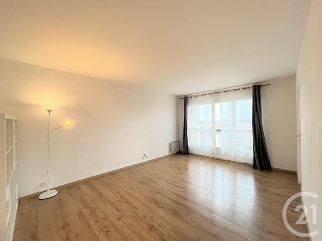 Appartement T1 à louer - 1 pièce - 35.14 m2 - MAUREPAS - 78 - ILE-DE-FRANCE - Century 21 S.L.P. Immobilier