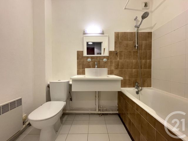 Appartement T1 à louer - 1 pièce - 35.14 m2 - MAUREPAS - 78 - ILE-DE-FRANCE - Century 21 S.L.P. Immobilier