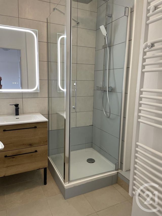 Appartement F2 à louer - 2 pièces - 45.53 m2 - MAUREPAS - 78 - ILE-DE-FRANCE - Century 21 S.L.P. Immobilier