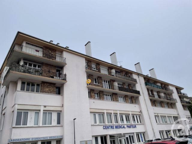 Appartement F2 à louer - 2 pièces - 45.53 m2 - MAUREPAS - 78 - ILE-DE-FRANCE - Century 21 S.L.P. Immobilier