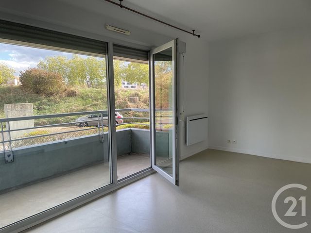 Appartement F1 à louer - 1 pièce - 26.87 m2 - MAUREPAS - 78 - ILE-DE-FRANCE - Century 21 S.L.P. Immobilier