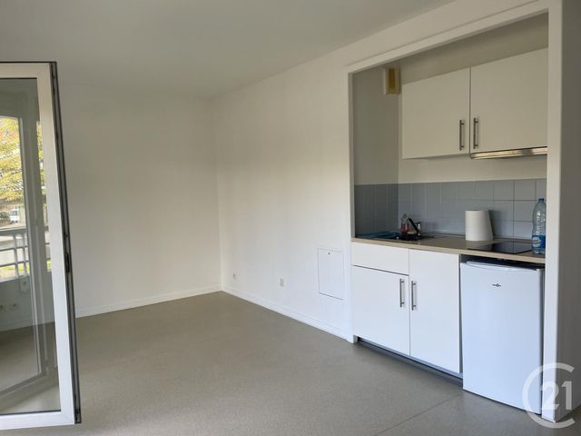 Appartement F1 à louer - 1 pièce - 26.87 m2 - MAUREPAS - 78 - ILE-DE-FRANCE - Century 21 S.L.P. Immobilier