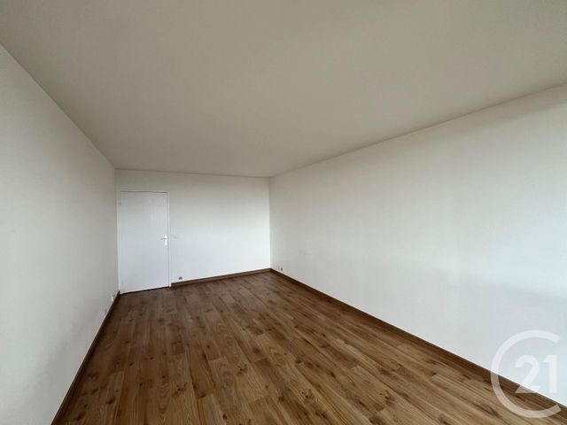 Appartement F4 à louer - 4 pièces - 87.74 m2 - MAUREPAS - 78 - ILE-DE-FRANCE - Century 21 S.L.P. Immobilier