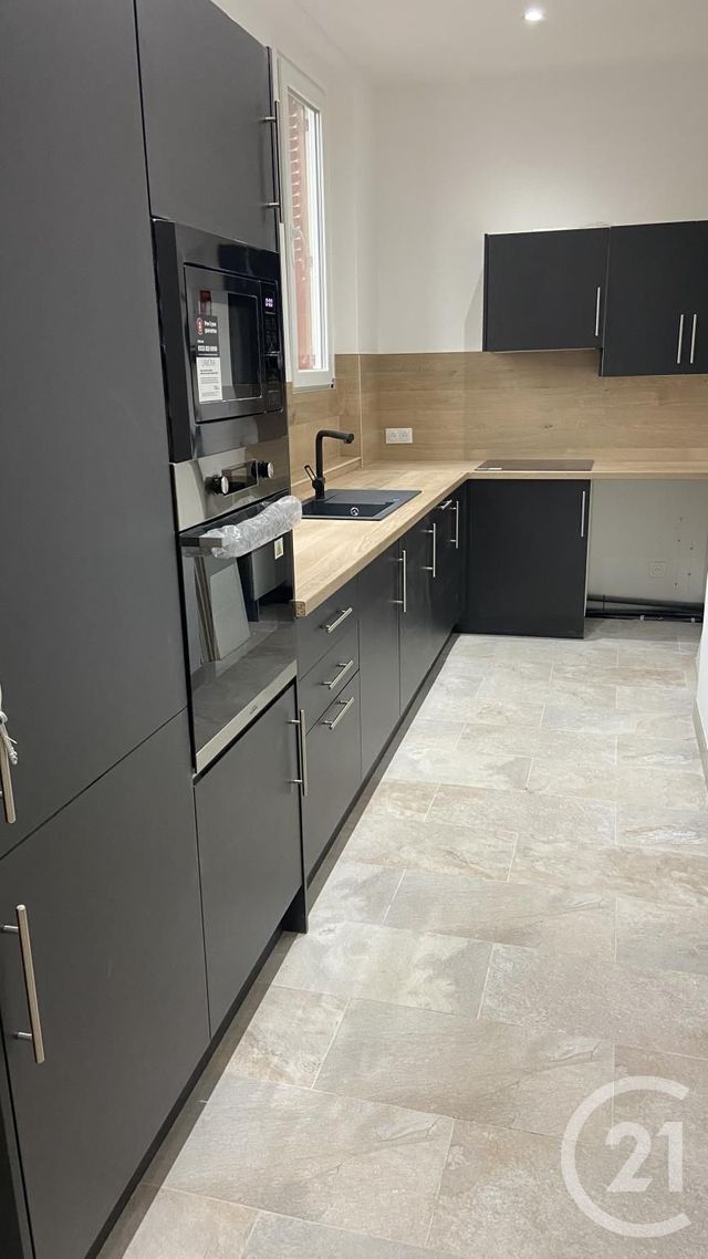 Appartement à louer - 3 pièces - 64.82 m2 - NEAUPHLE LE CHATEAU - 78 - ILE-DE-FRANCE - Century 21 S.L.P. Immobilier