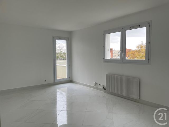 Appartement F3 à louer - 3 pièces - 68.69 m2 - ELANCOURT - 78 - ILE-DE-FRANCE - Century 21 S.L.P. Immobilier