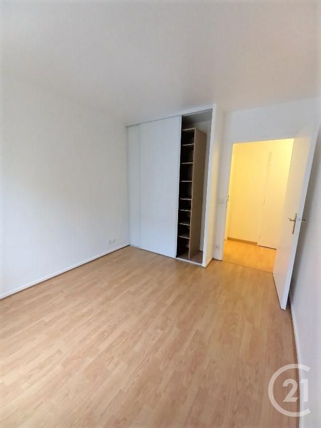 Appartement F2 à louer - 2 pièces - 47.6 m2 - ELANCOURT - 78 - ILE-DE-FRANCE - Century 21 S.L.P. Immobilier